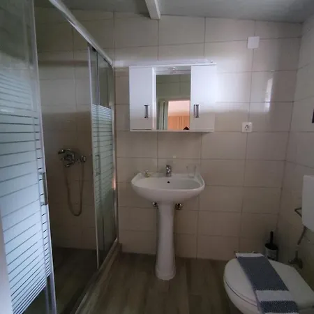 דירה House Theofilos